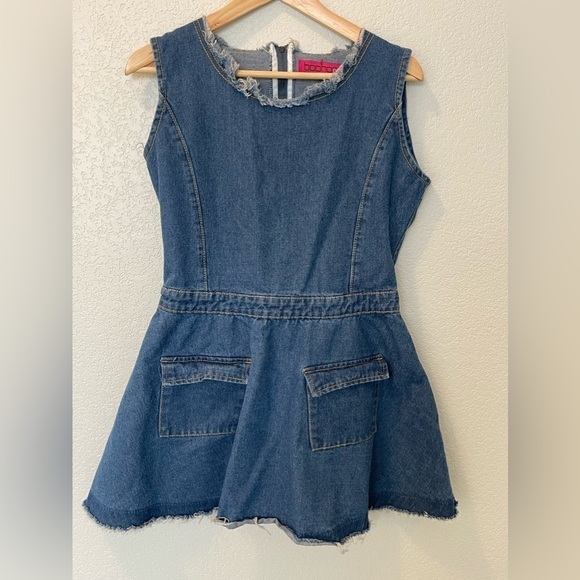 Boohoo Denim Skater Dress with Frayed Hem Size 4 - Picture 3 of 9